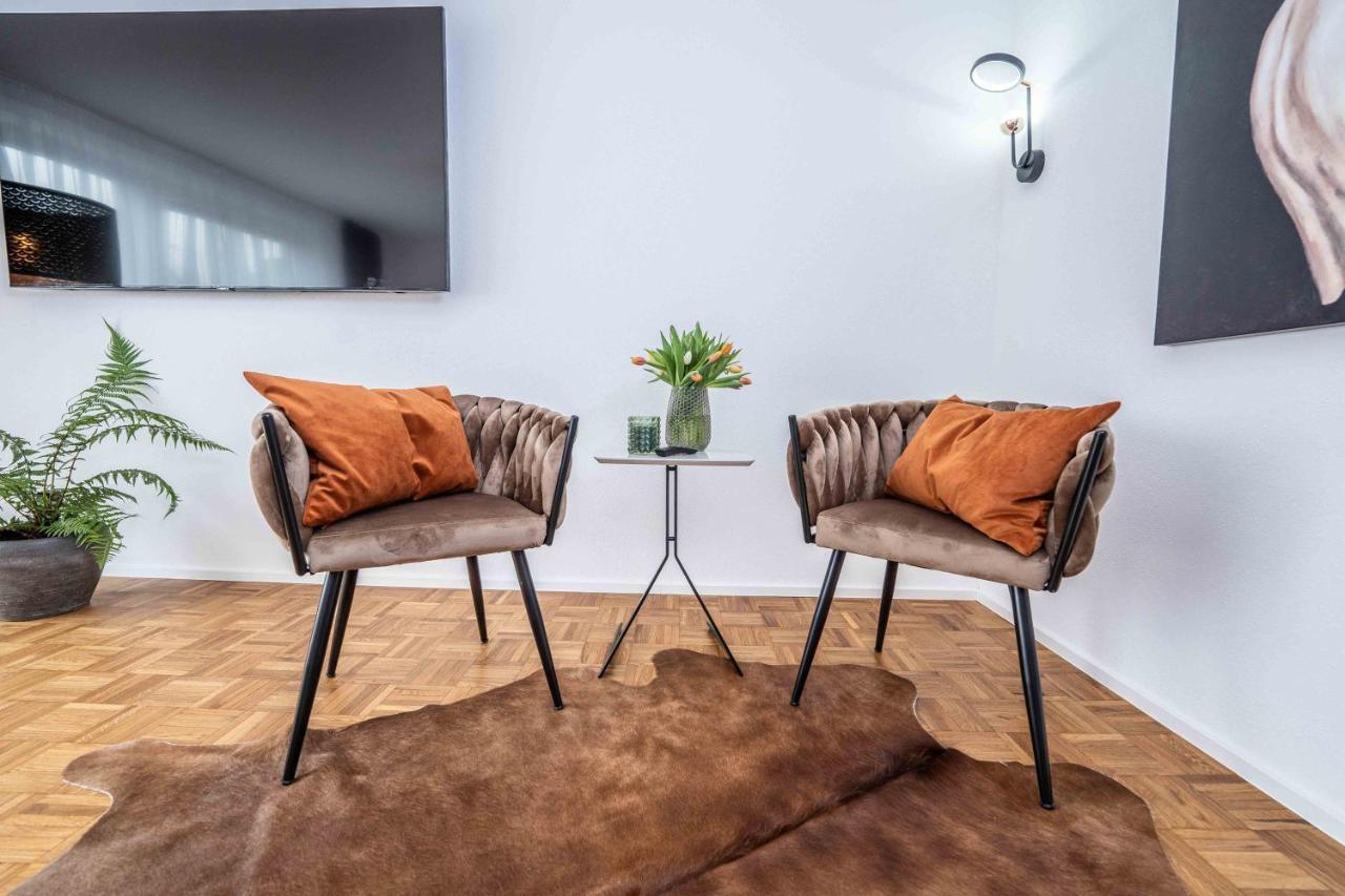 City Wohnung Fn L 5 Klimatisiert Mit Balkon Und Kueche FDH Exteriör bild