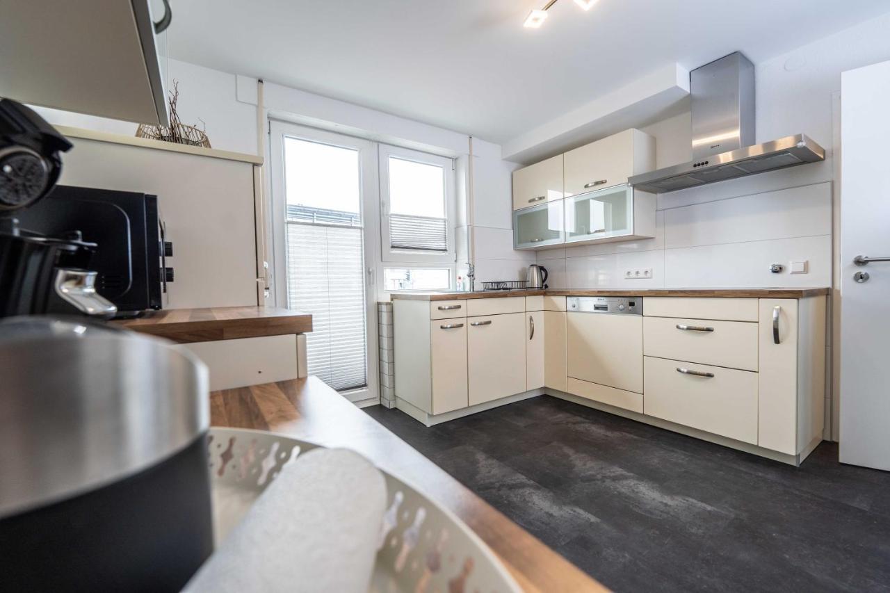 City Wohnung Fn L 5 Klimatisiert Mit Balkon Und Kueche FDH Exteriör bild